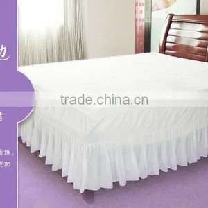 Waterproof Mattress Protector With Lace thumbnail-1