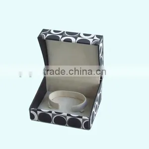 Fancy Wooden Watch Gift Box for Sale thumbnail-2