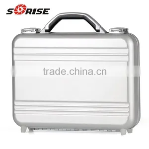 2016 Empty Makeup Case Professional Cosmetic Case thumbnail-1