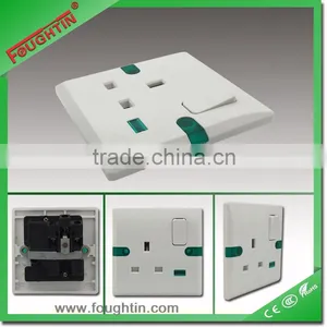 UK9 TYPE UK SOCKET 13A SINGLE SOCKET WITH SWITCH AND LIGHT thumbnail-1