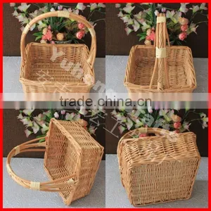 Boat Shaped Willow Basket Wholesale thumbnail-1