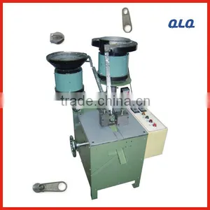 Non Lock Automatic Zipper Slider Puller Assembling/Assembly Machine thumbnail-1