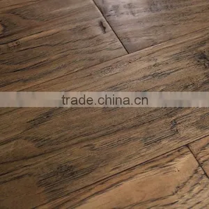 Handscraped & Distressed Hickory Engineered Flooring thumbnail-5