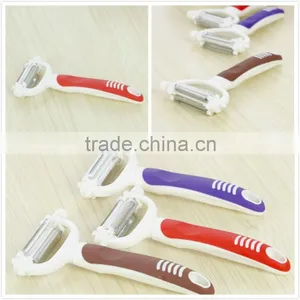 Wholesale Daily-use 3 in 1 Peeling Knife thumbnail-4