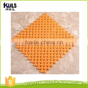 30 * 30 cm Health Interval Water Cushion Non-slip Plastic Bathroom Floor Mat thumbnail-3