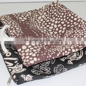 Twisted Rope Handle Nature Print Bag - From India - Made From Laminated Canvas thumbnail-4