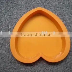Silicone Cake Mold thumbnail-1