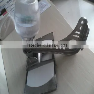 Small Solar Apple Street Light thumbnail-1