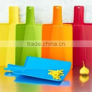 Plastic Foldable Chopping & Cutting Board thumbnail-1