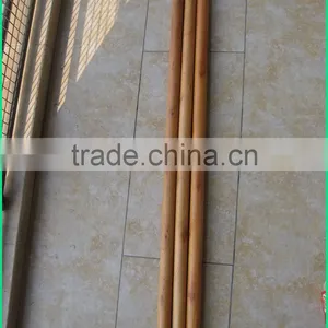Varnished Wooden Spade Handle thumbnail-6