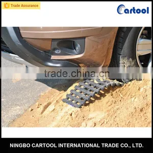 Recovery Tracks, Car Security Snow Mud Sand Rescue Escaper Traction Mats thumbnail-2