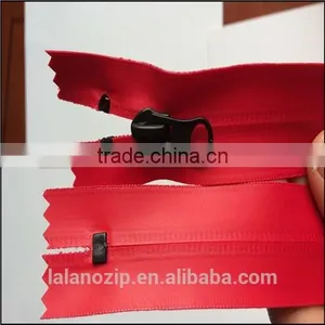 TPU Welded #5 Closed End Ykk Waterproof Zipper for Luggage,Bags & Cases and Apparel thumbnail-3