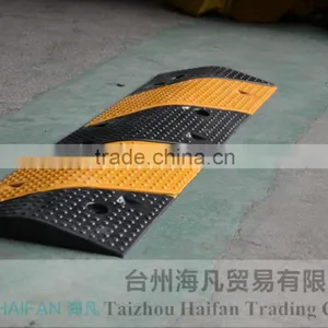 1000*320*45mm Durable Reflective Speed Hump Used in Intersection/heavy Strength Rubber Road Road Speed Hump for Crossing thumbnail-3