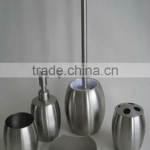 Bathroom Set thumbnail-1