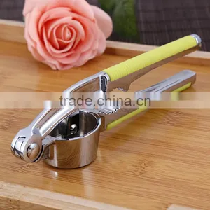 Factory Price Double Use Top Quality Multifunctional Accessories Garlic Press thumbnail-2