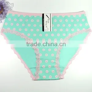 Soft Cotton Panties For Women Fancy Printing Girls Briefs With Lace Trim Sexy Lingerie thumbnail-4