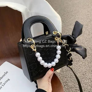 Small Bag Female Summer 2021 New Fashion Portable Small Square Bag High Sense Foreign Style Single Shoulder Messenger Bag Diana Bag thumbnail-3