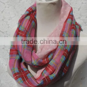 Wholesale Custom Polka Dot and Plaid Print Fashion Women Infinity Scarf thumbnail-4