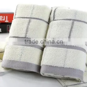 100% Pure Cotton Grid Towel thumbnail-3