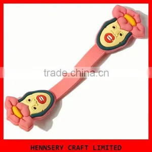 Customized Shape and Logo Soft Pvc Rubber Sewing Machine Bobbin Winder thumbnail-1