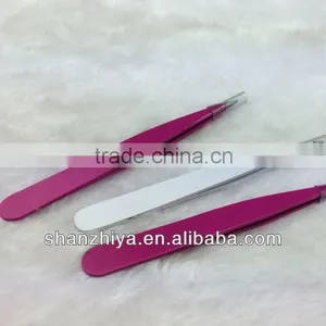 Eyebrow Tweezers Made of Stainless Steel thumbnail-1