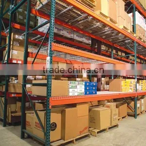 High Quality Industrial Warehouse Storage Teardrop Pallet Racking System thumbnail-2