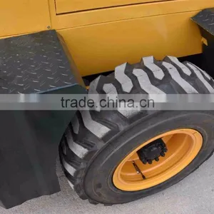 3m Lifting Height 4x4 Rough Terrain Forklift thumbnail-6