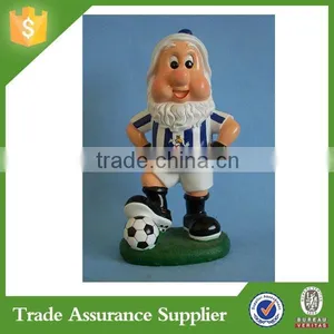 Wholesale Funny Resin Soccer Gnome Figurine Wholesale thumbnail-6