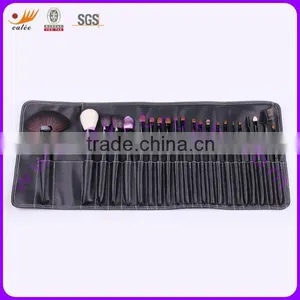 22Piece Cosmetic Brush Set With Wooden Handle thumbnail-1