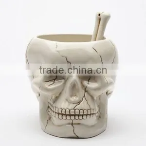 White Ceramic Skull Bowl& Skeleton Hand Spoon thumbnail-2