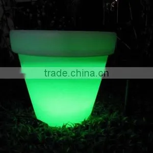 Modern Outdoor Planters thumbnail-1