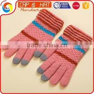 Hight Quality Newgift Touch Screen Glove Customized Knitted Winter Touch Screen Glove thumbnail-4