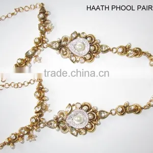 BRIDAL KUNDAN PEARL Gold Plated Designer Necklace Jhumka Earring Set thumbnail-3