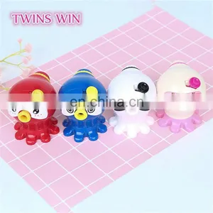 New Arrival Korean Stationery Cute Cartoon Octopus Manual Pencil Sharpener for Kids Wholesale Pencil Sharpeners thumbnail-1