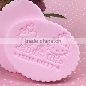 Latex-free Sponge Large Round Facial Powder Puff thumbnail-2