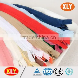 OEM Facory Supply Pantone/ YKK Color #3#4#5 Open End Invisible Zipper thumbnail-4