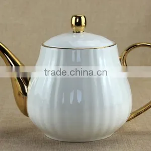 15 Piece Porcelain Coffee and Tea Set thumbnail-3