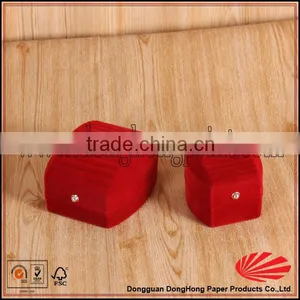 Small Delicate Hinged Packaging Velvet Ring Box for Wedding thumbnail-1