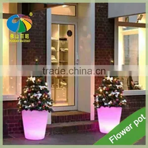 2017 Hot New Modern Popular Glowing LED Large Size Outdoor Decorative Big Plastic Led Flower Pot Plant Pot With Remote thumbnail-6