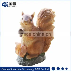 Garden Solar Lights Mother Squirrel With Baby Squirrel Statue thumbnail-1