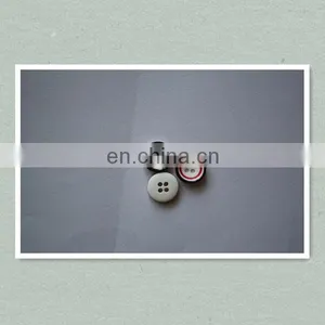 2014 Fashion Design Garment 4 Hole Button thumbnail-1