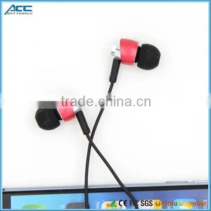 In-Ear Style and Noise Cancelling Function Metal Earbuds thumbnail-3
