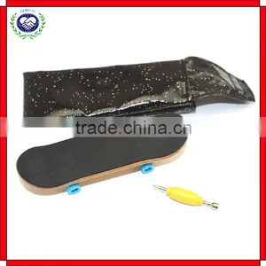 High Quality Bearing Wheels Custom Mini Wood Fingerboard thumbnail-6