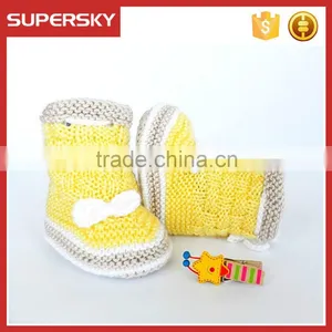 V-125 New Design Knit Pattern Warm Crochet Toddler Baby Shoe Indoor Knitted Newborn Slipper Shoe thumbnail-1