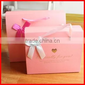 Elaborate Solid Pink Custom Logo Paperboard Gift Packaging Box With Ribborn Wholesale thumbnail-1