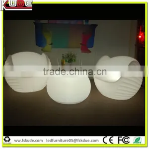 Sun and Water Resistant 16 Color Changing Led Garden Ball Light thumbnail-4