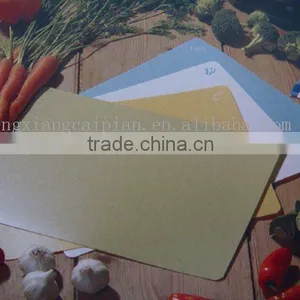 Plastic Chopping Block thumbnail-1