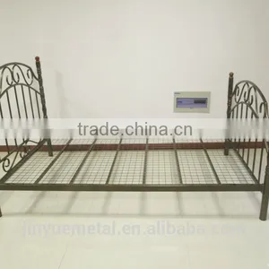 Antique Metal Bed With Modern Design thumbnail-1