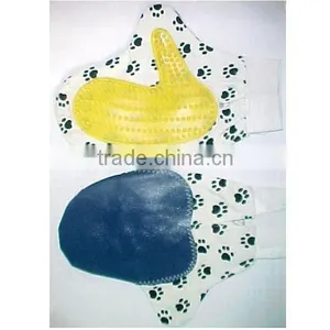 Cat Cleaning Glove thumbnail-1