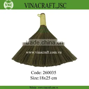 Small Vietnam Grass Broom thumbnail-1